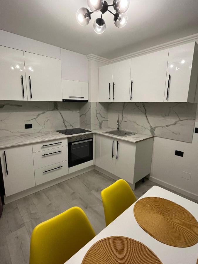 Ely Apartaments Borşa 外观 照片